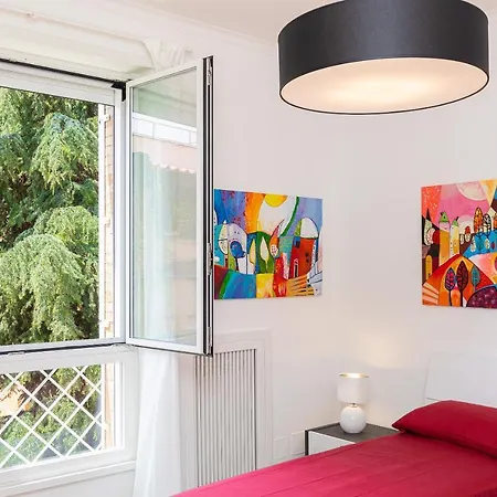 Ponte Milvio-rental In * Roma